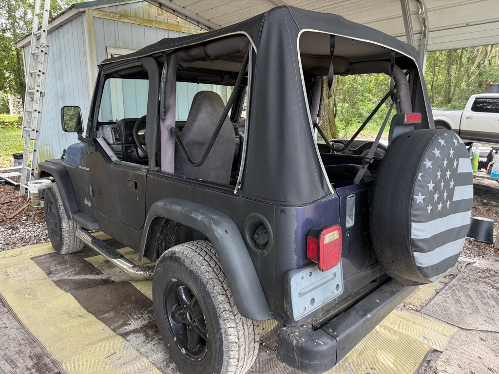 1999 Jeep Wrangler Image 7