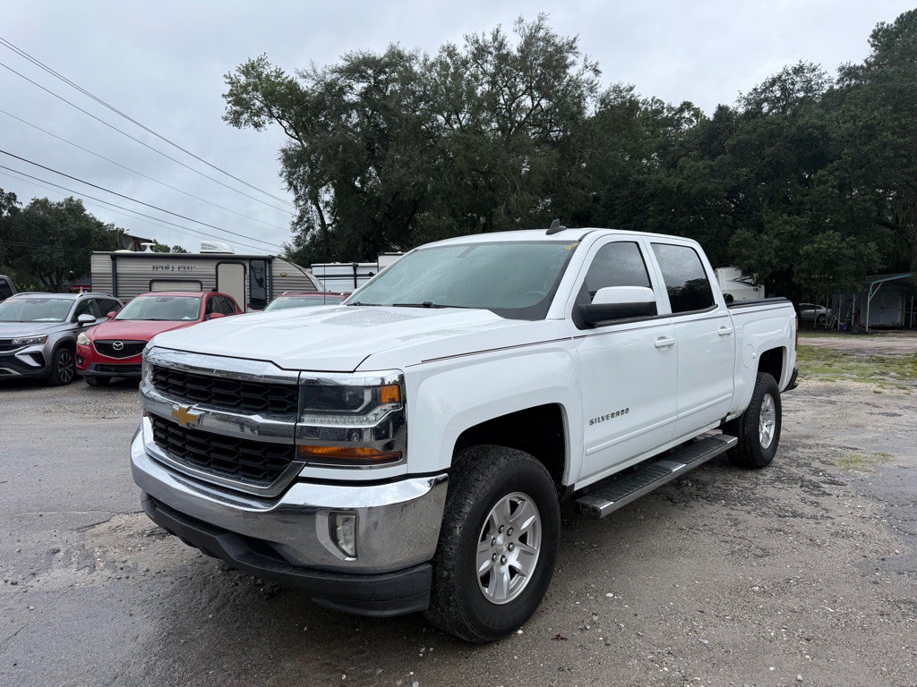 2017 Chevrolet Silverado 1500 Image 1
