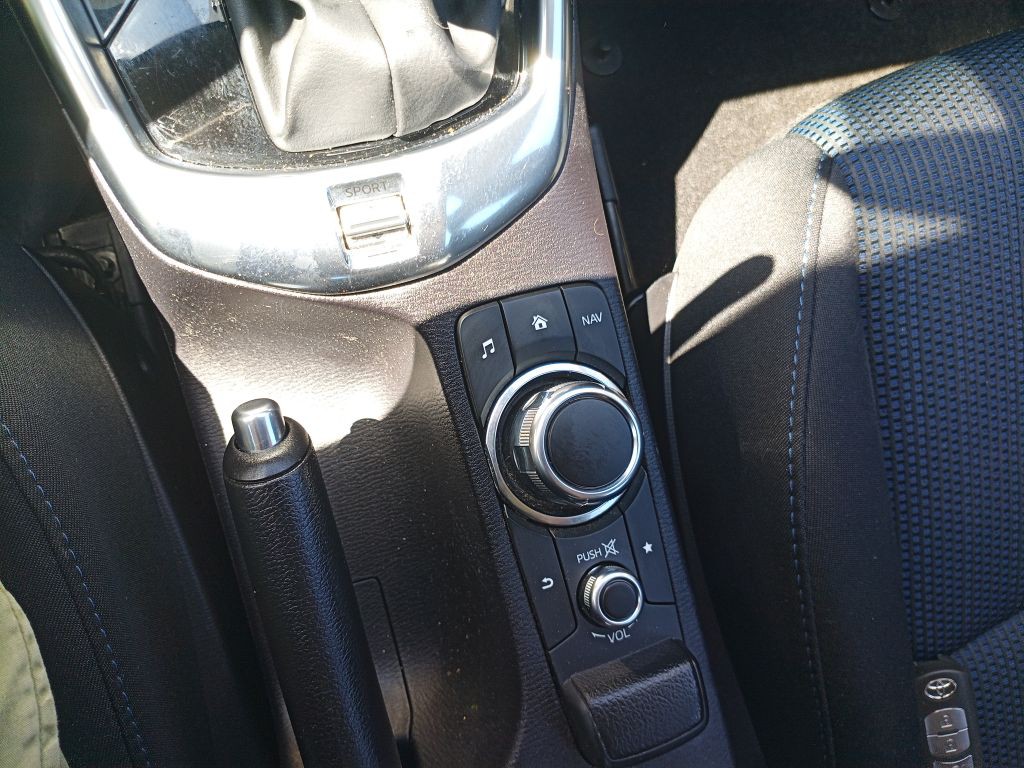 2017 Toyota Yaris Image 19