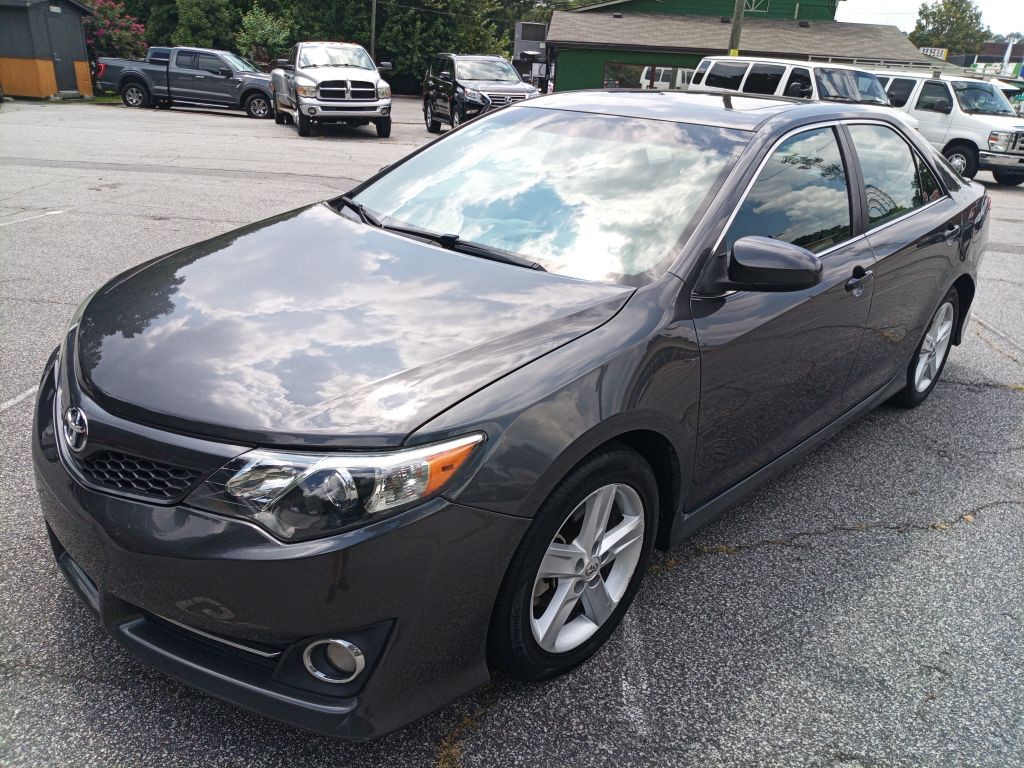 2013 Toyota Camry Image 3