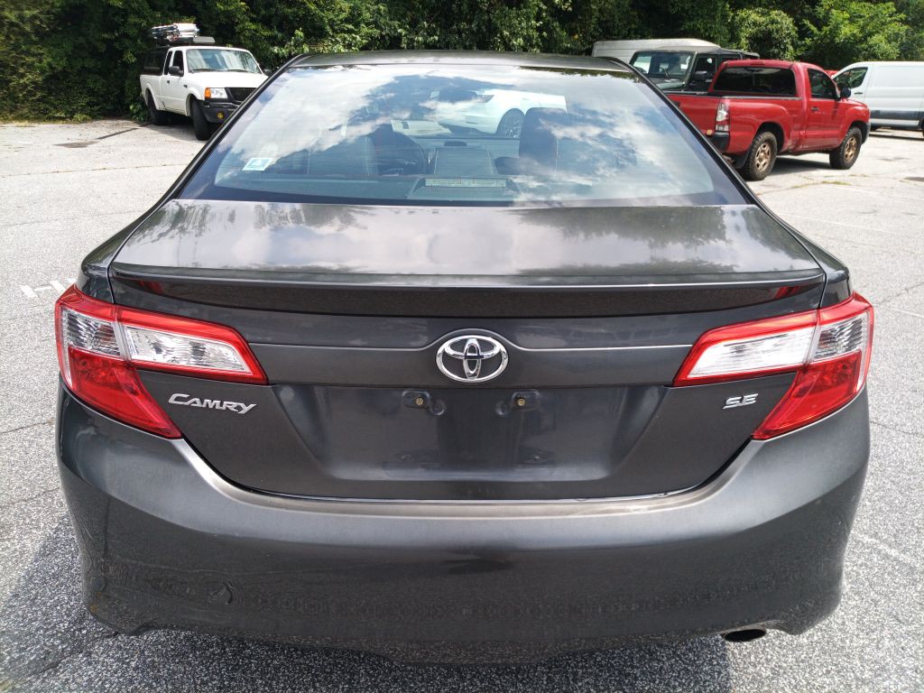 2013 Toyota Camry Image 6