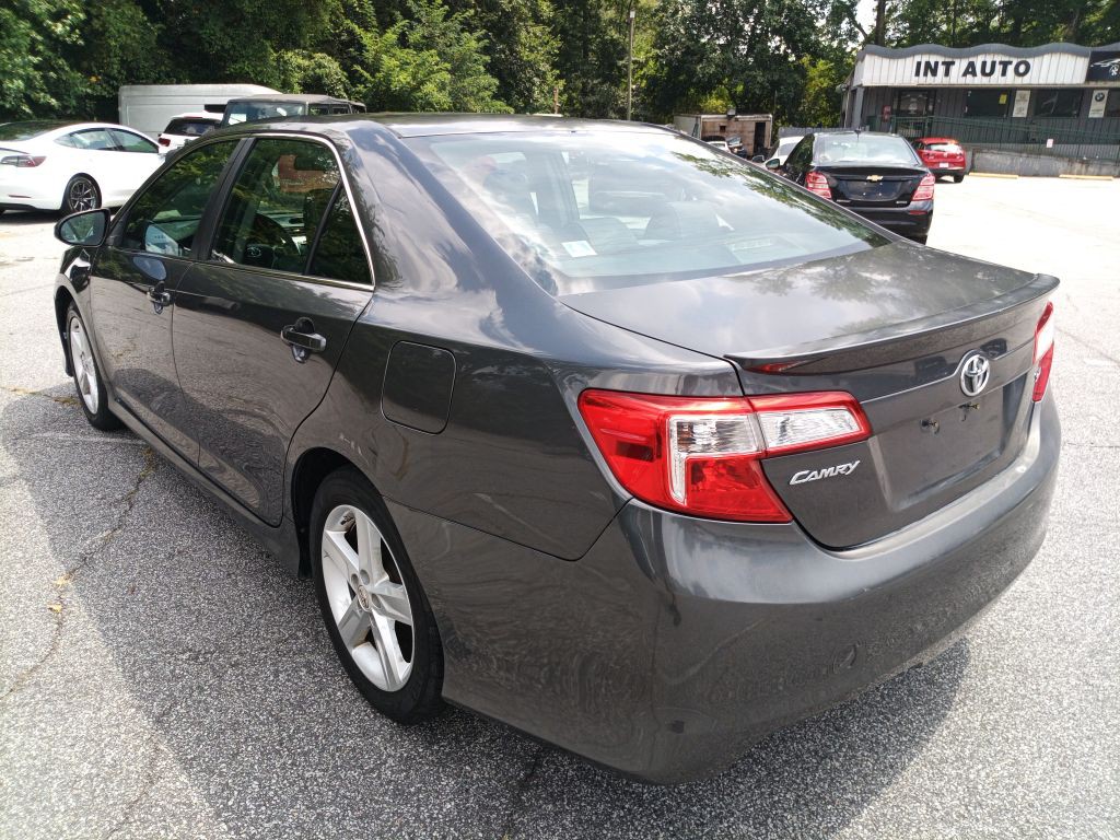 2013 Toyota Camry Image 7