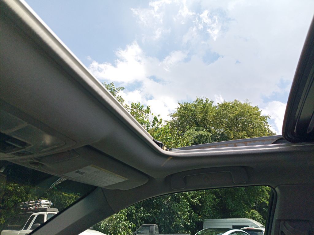 2013 Toyota Camry Image 17