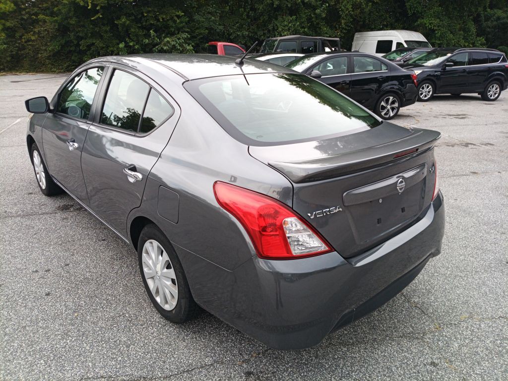2019 Nissan Versa Image 7