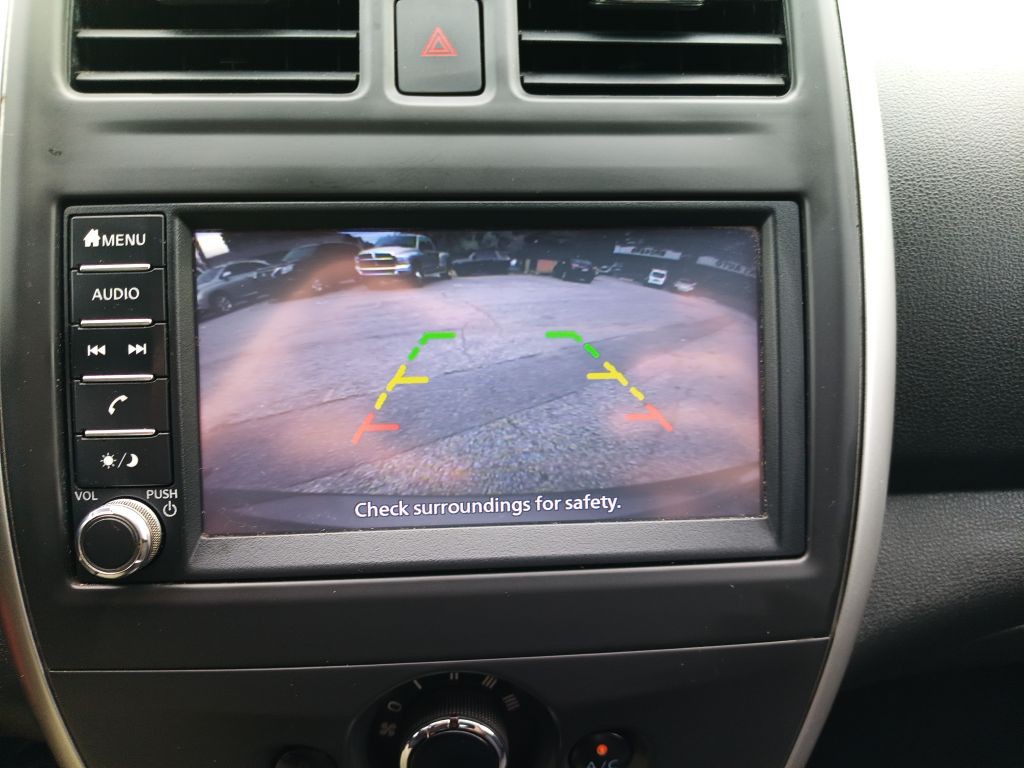 2019 Nissan Versa Image 14
