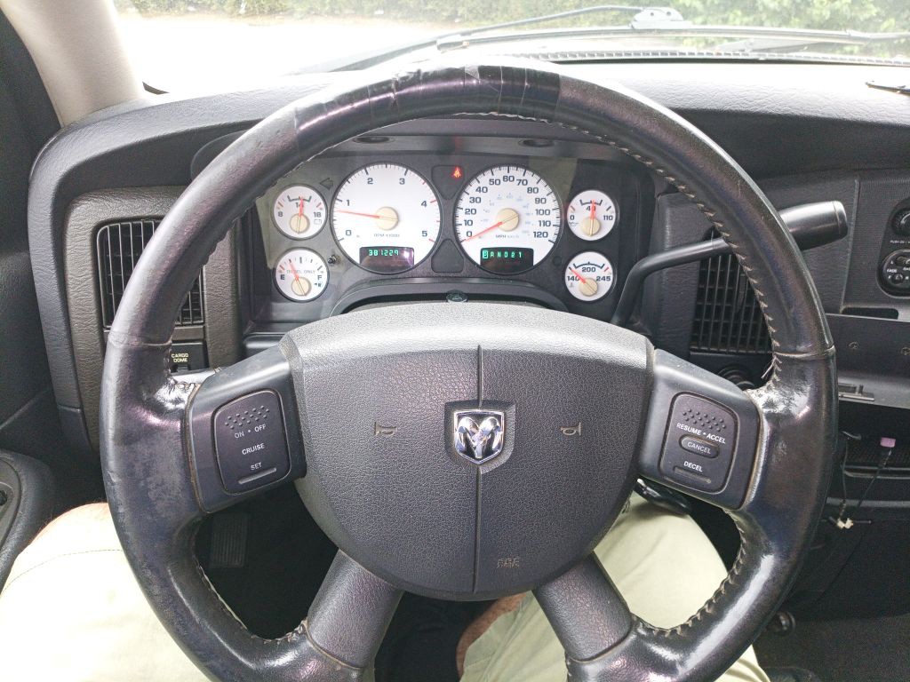 2005 Dodge Ram 3500 Image 13