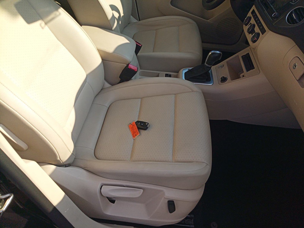 2016 Volkswagen Tiguan Image 12