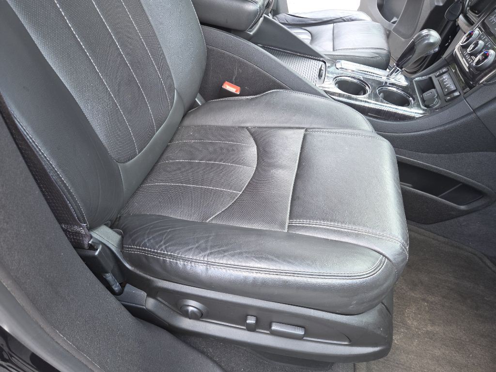 2015 Buick Enclave Image 12