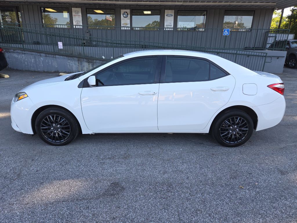2016 Toyota Corolla Image 8