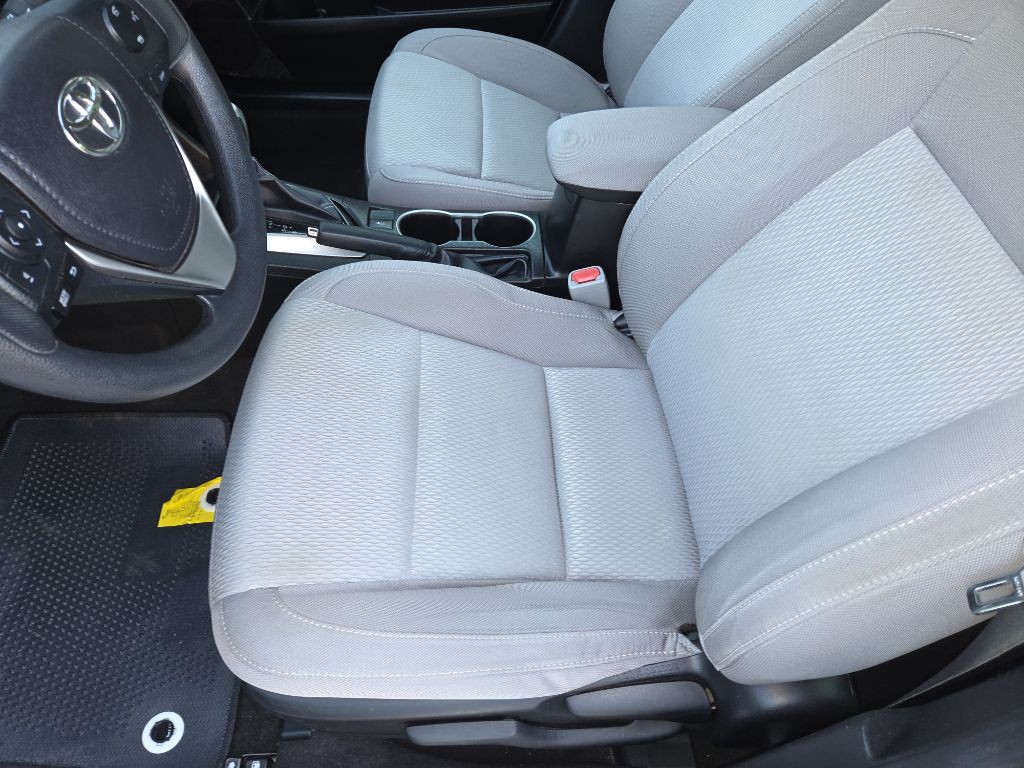2016 Toyota Corolla Image 9