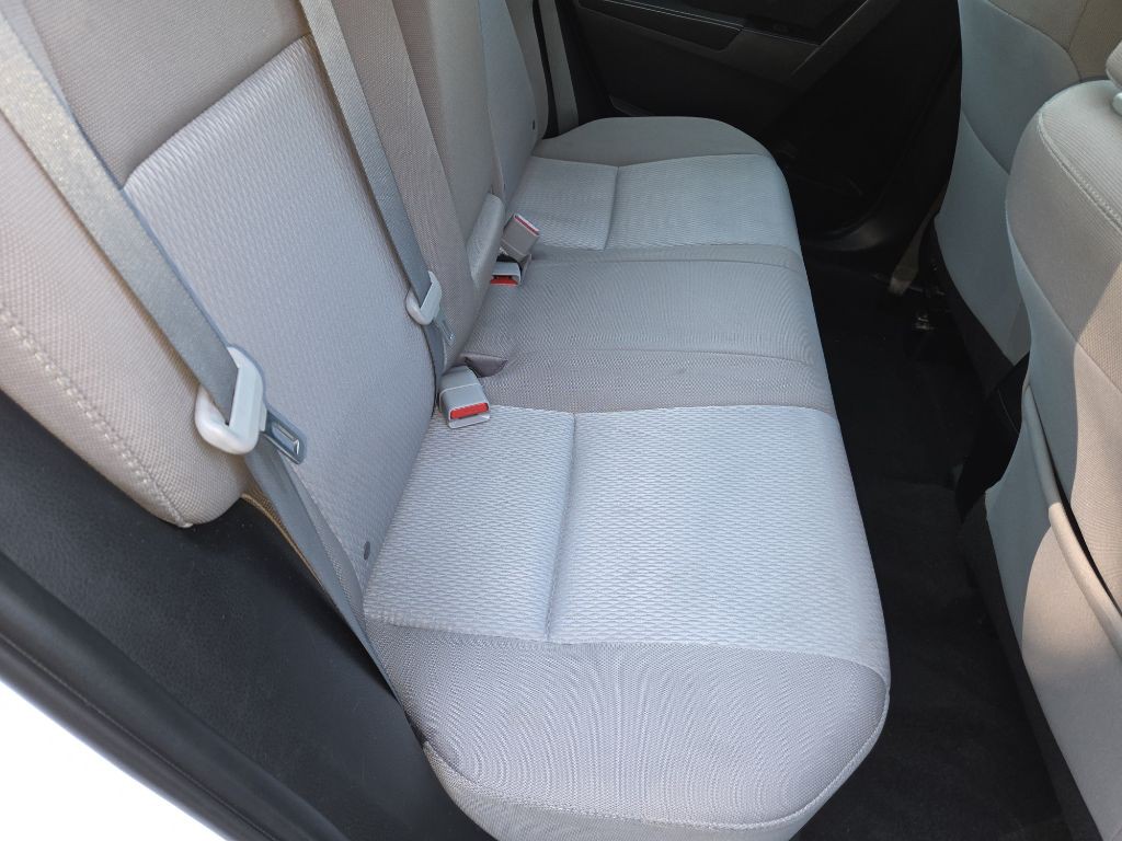 2016 Toyota Corolla Image 11