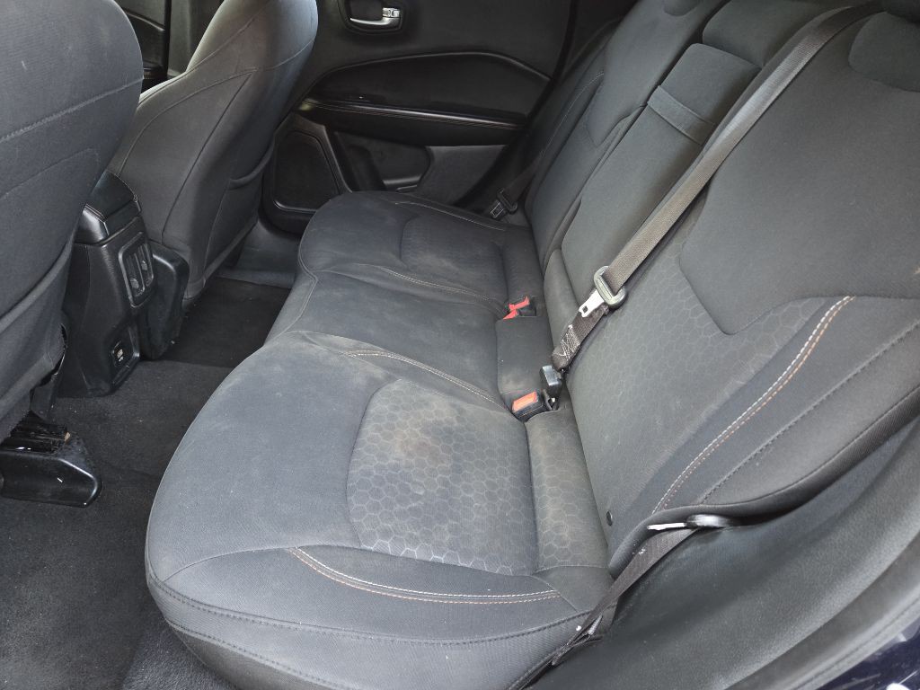 2018 Jeep Compass Image 9