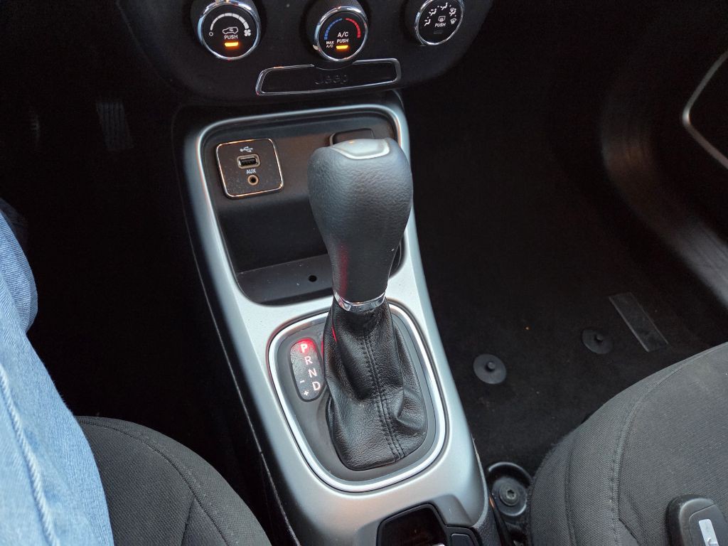 2018 Jeep Compass Image 15