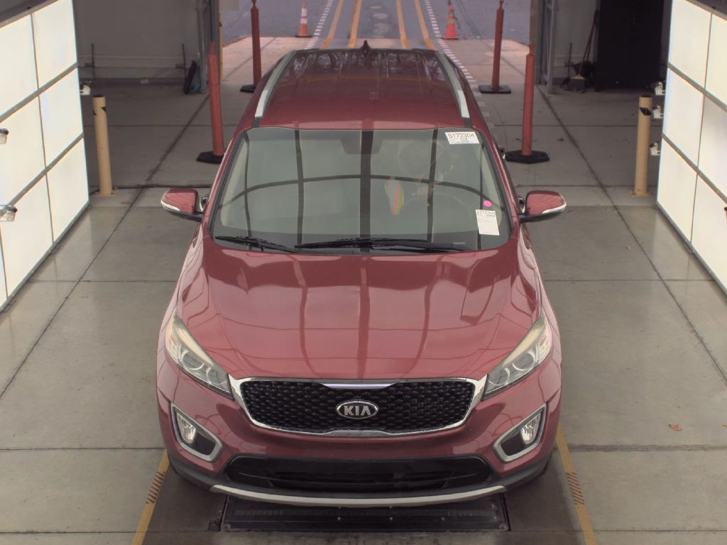 2016 Kia Sorento Image 2