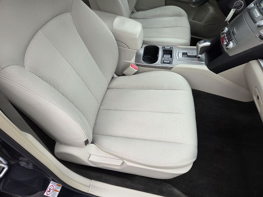2012 Subaru Legacy Image 10