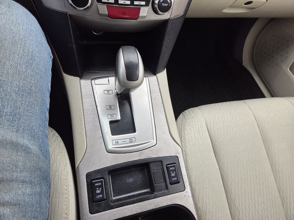 2012 Subaru Legacy Image 16