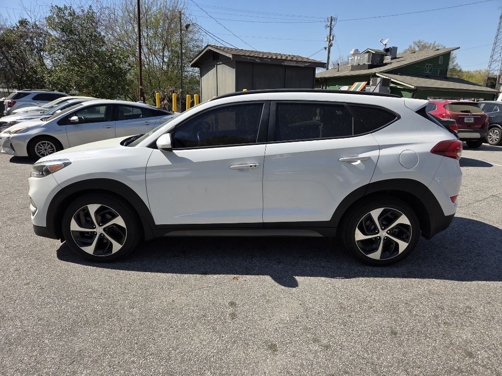 2016 Hyundai Tucson Image 9