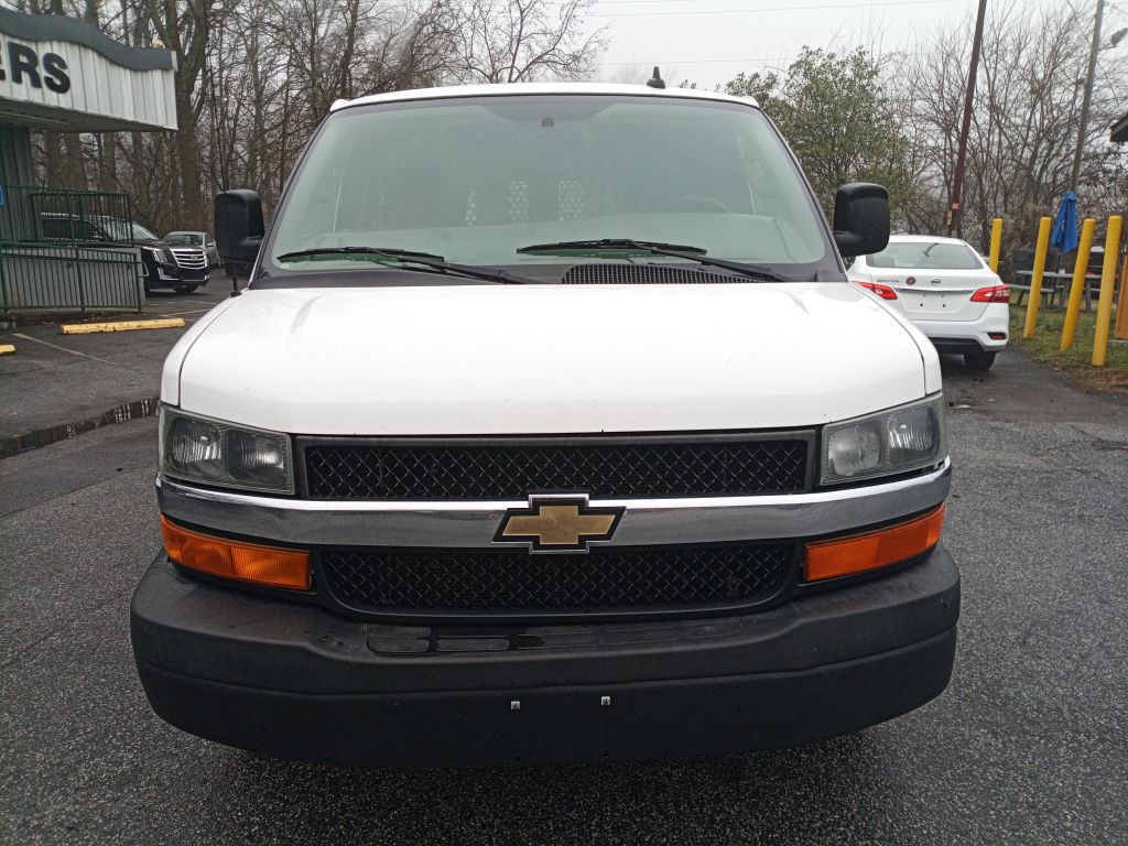 2019 Chevrolet Express Image 2
