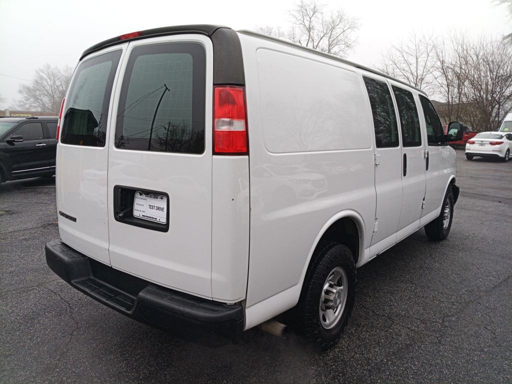 2019 Chevrolet Express Image 7