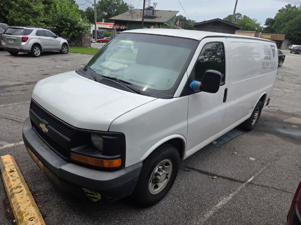 2013 Chevrolet Express Image 1