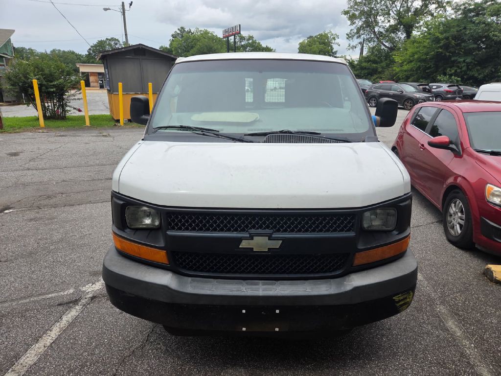 2013 Chevrolet Express Image 2