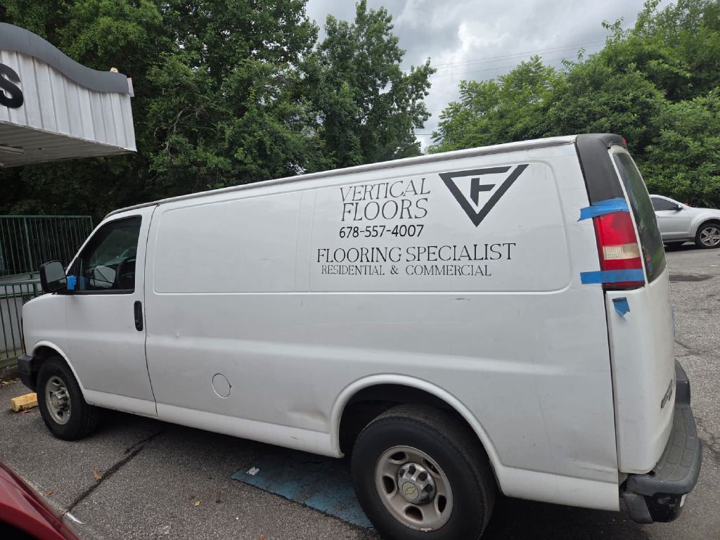 2013 Chevrolet Express Image 7