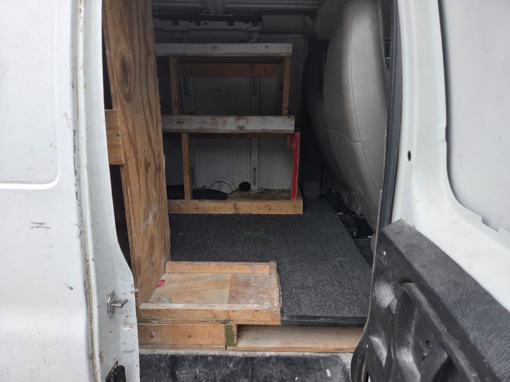 2013 Chevrolet Express Image 11