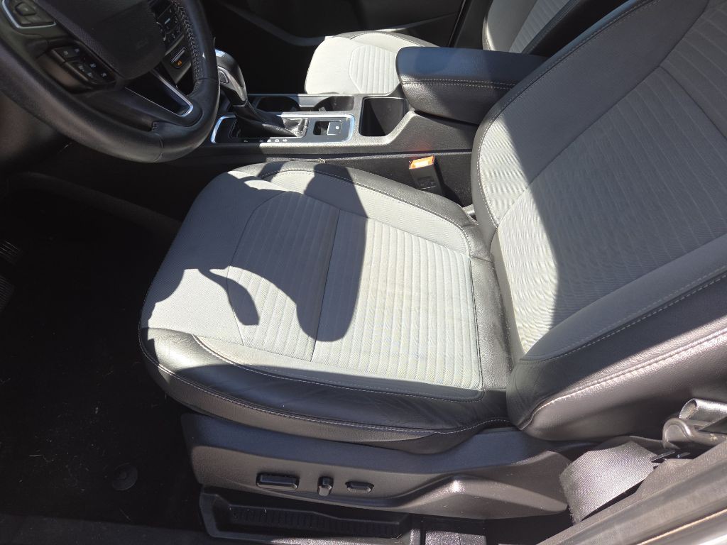 2019 Ford Escape Image 10