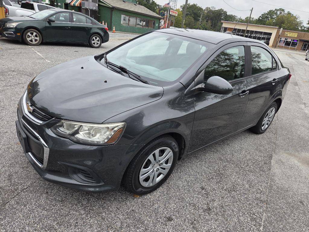 2017 Chevrolet Sonic Image 3