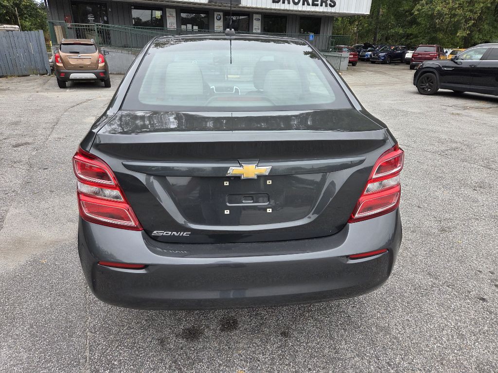 2017 Chevrolet Sonic Image 5