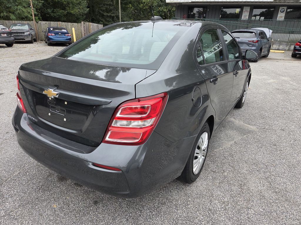 2017 Chevrolet Sonic Image 6
