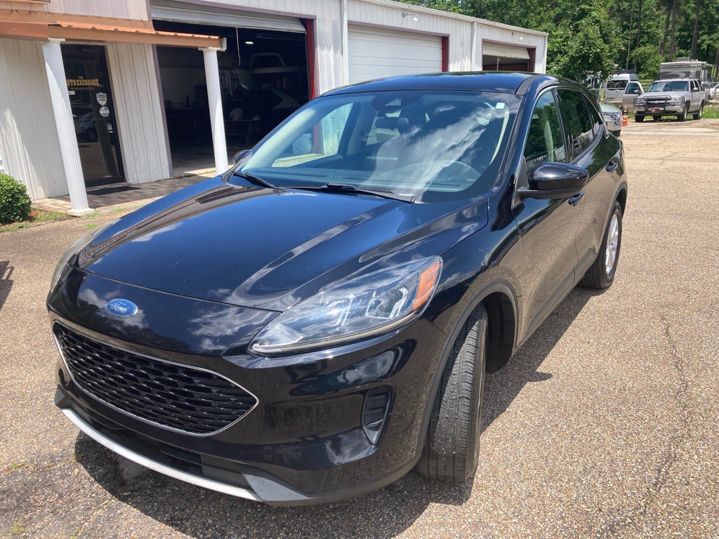 2020 Ford Escape Image 3