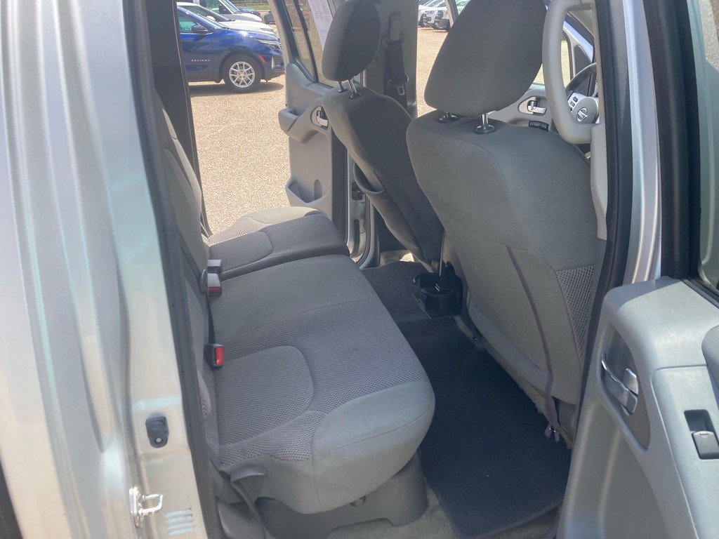 2018 Nissan Frontier Image 10