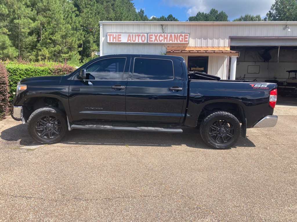 2019 Toyota Tundra Image 1