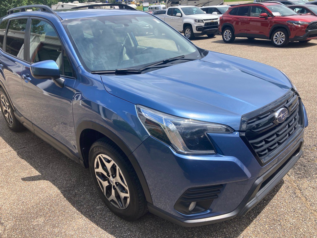 2023 Subaru Forester Image 4