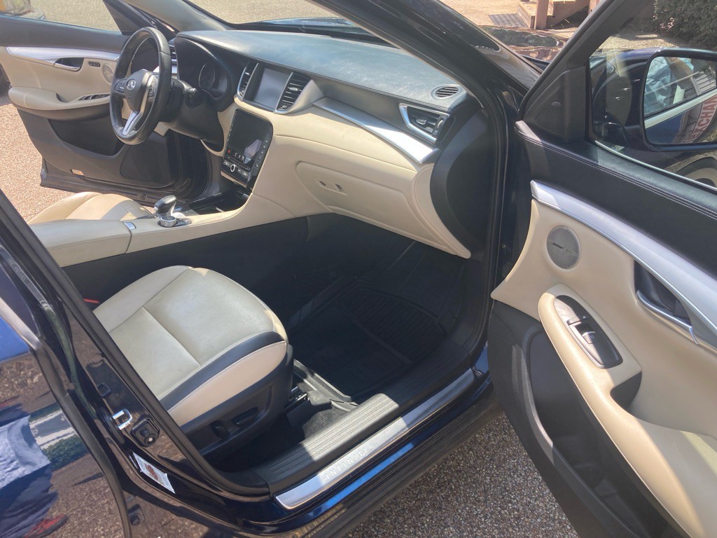 2019 INFINITI QX50 Image 9