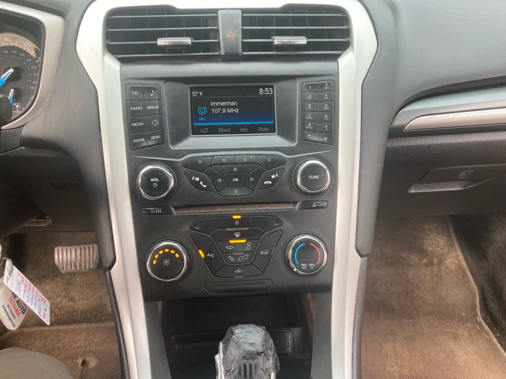 2016 Ford Fusion Image 14