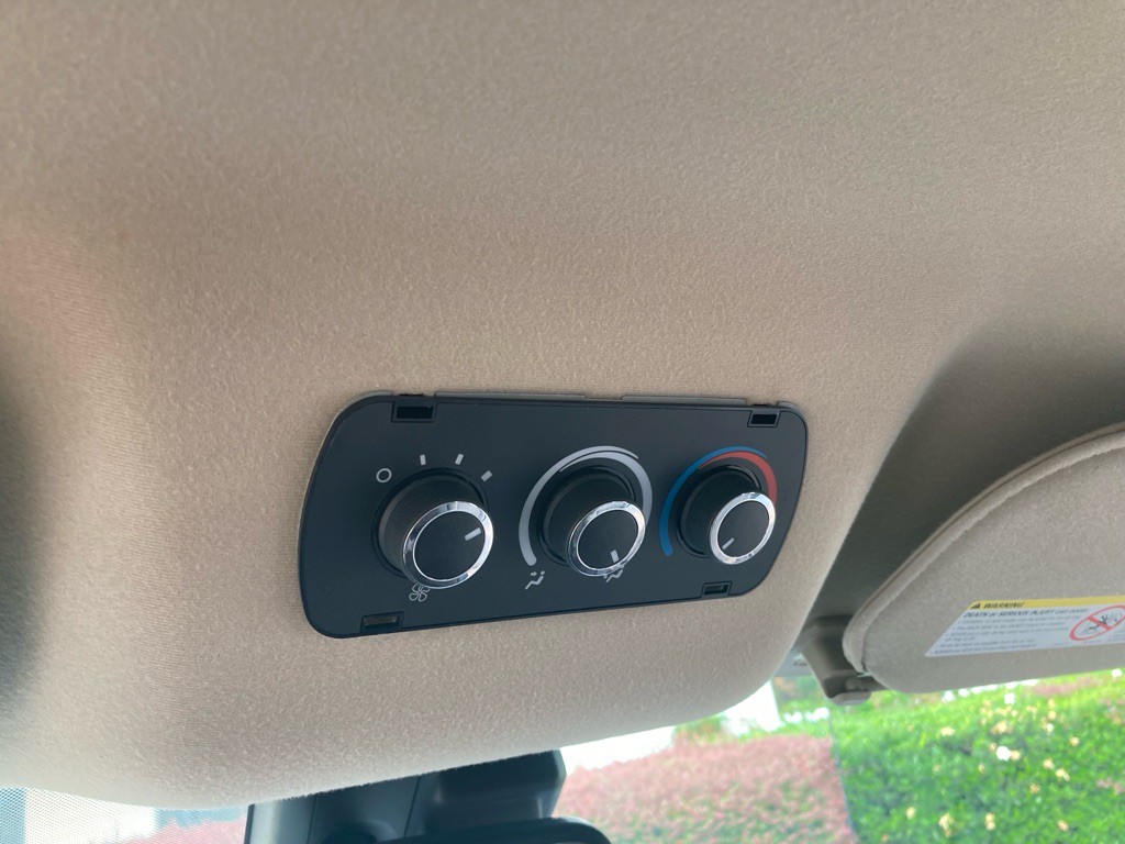 2020 Chevrolet Express Image 14