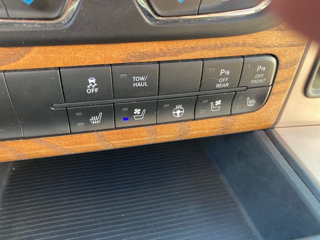 2014 RAM 1500 Image 18