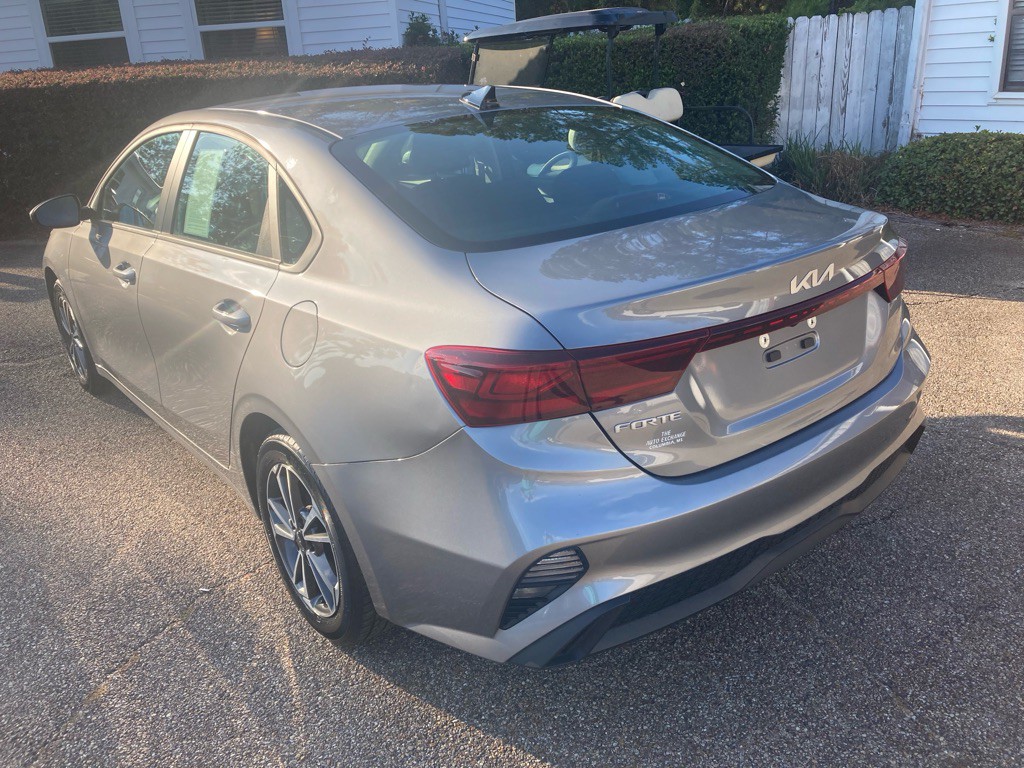 2024 Kia Forte Image 3