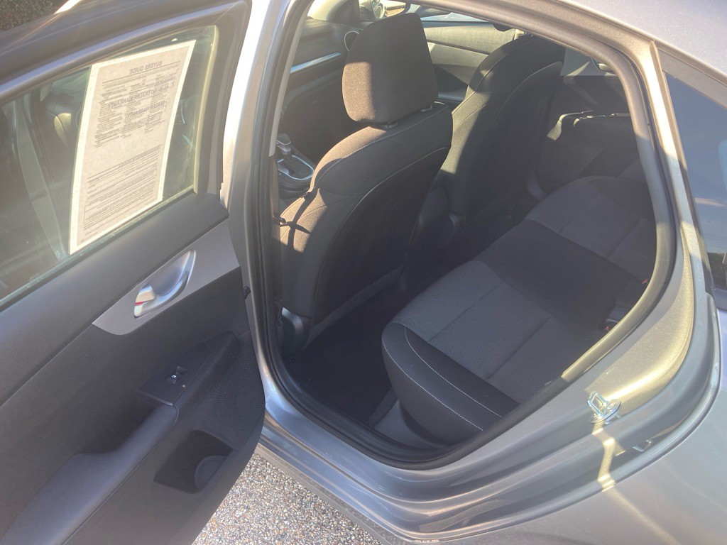 2024 Kia Forte Image 5