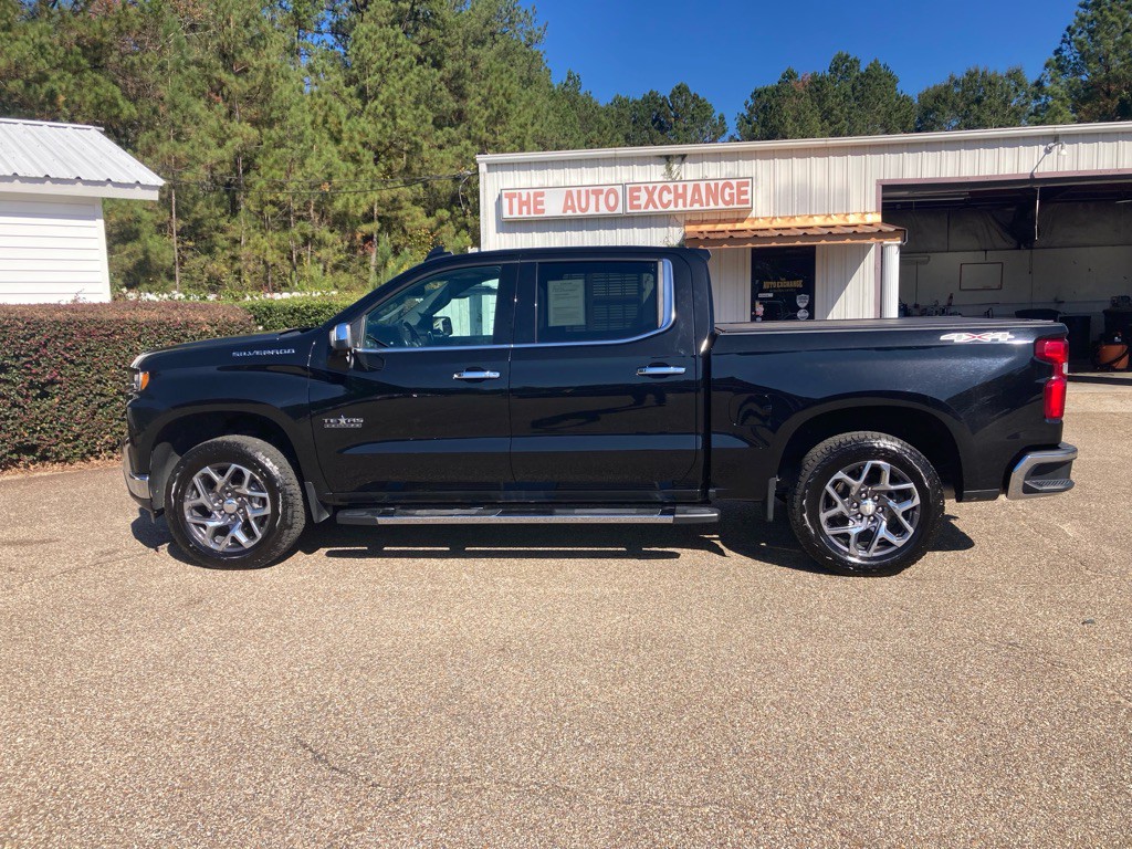 2022 Chevrolet Silverado 1500 Image 1