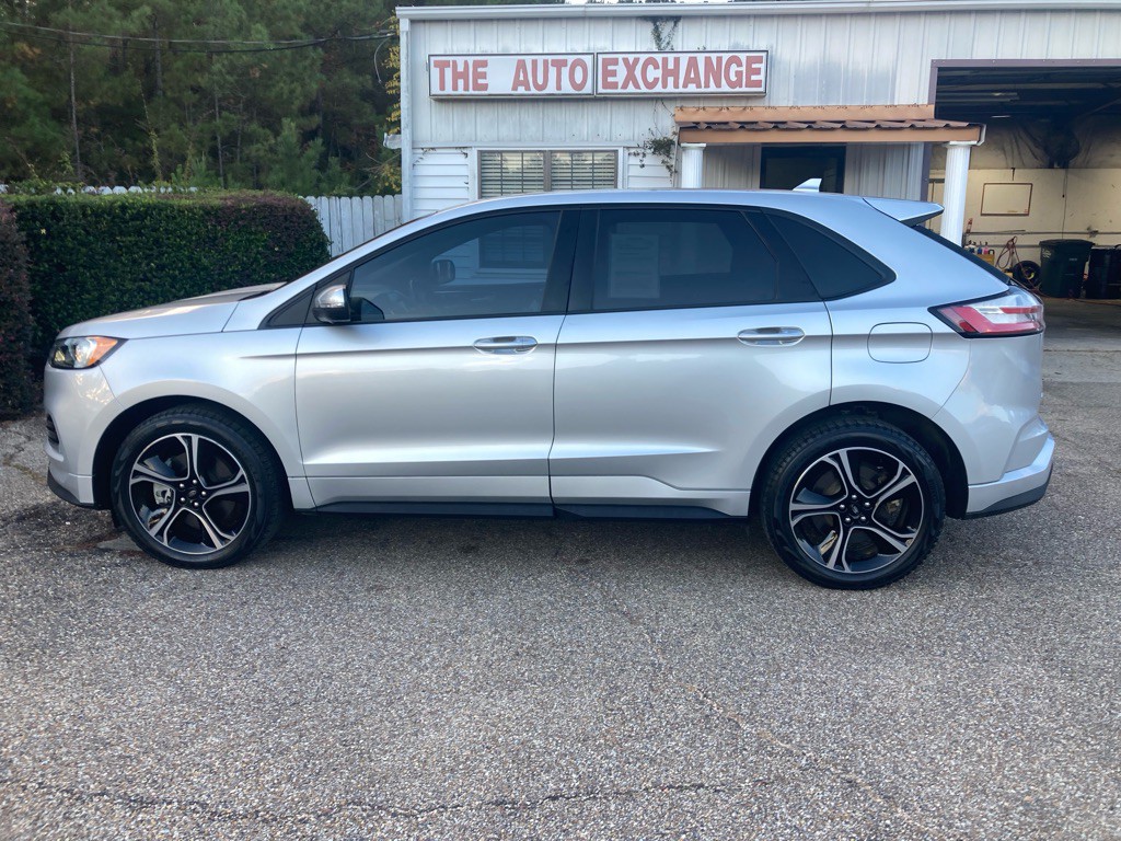 2019 Ford Edge Image 1