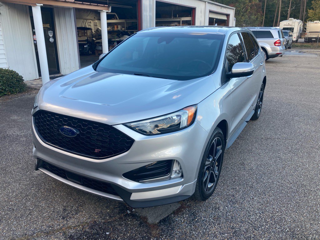 2019 Ford Edge Image 3
