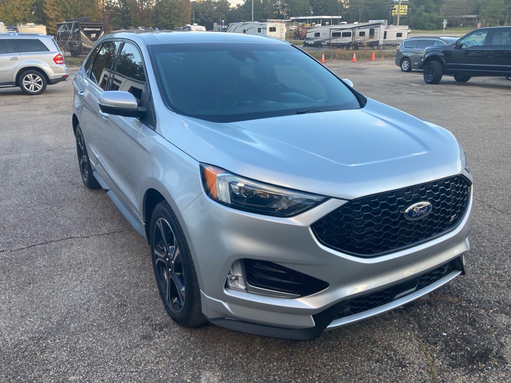 2019 Ford Edge Image 4