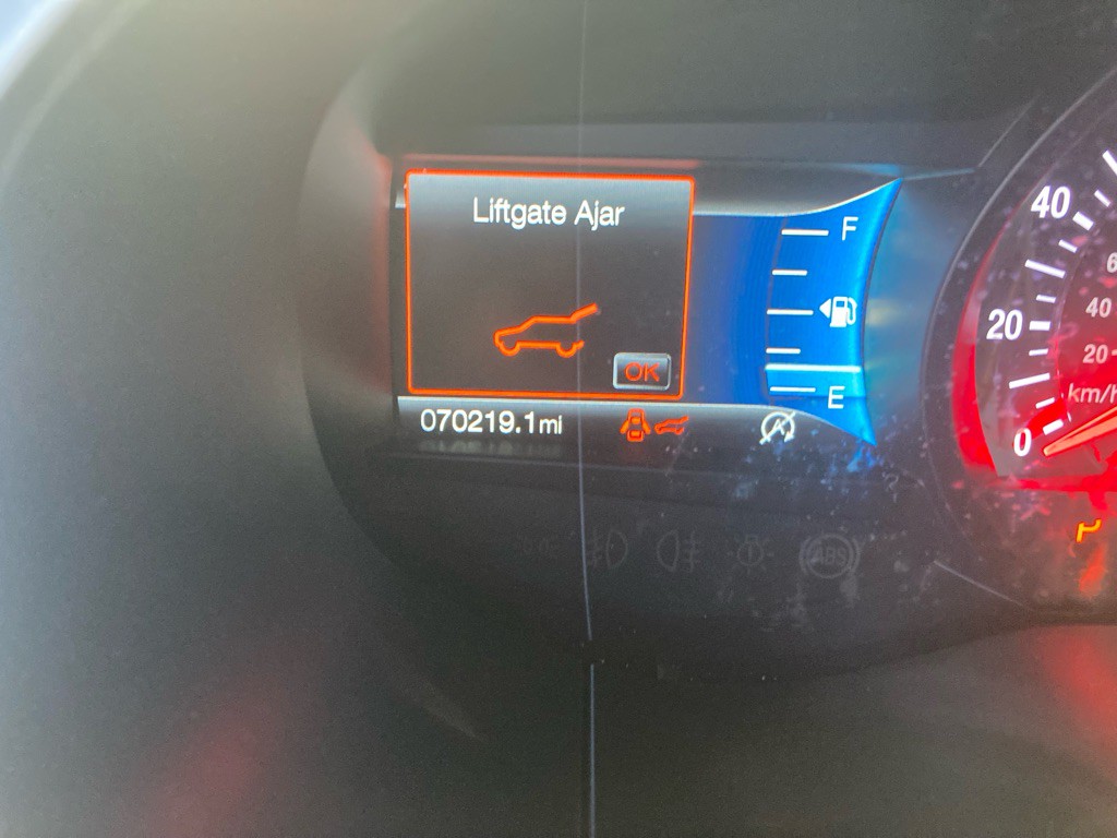 2019 Ford Edge Image 9