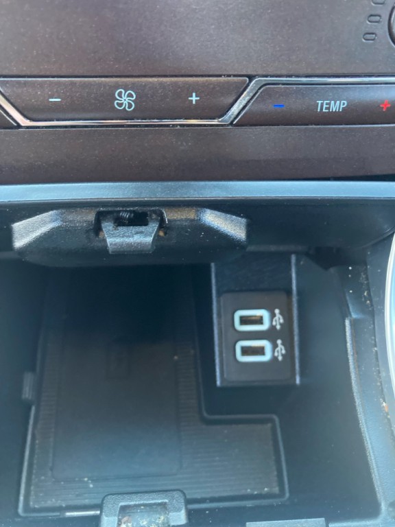 2019 Ford Edge Image 12