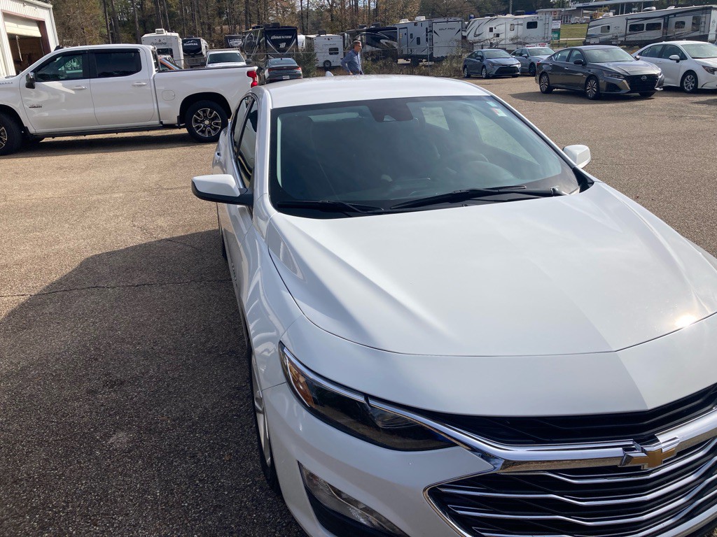 2023 Chevrolet Malibu Image 4