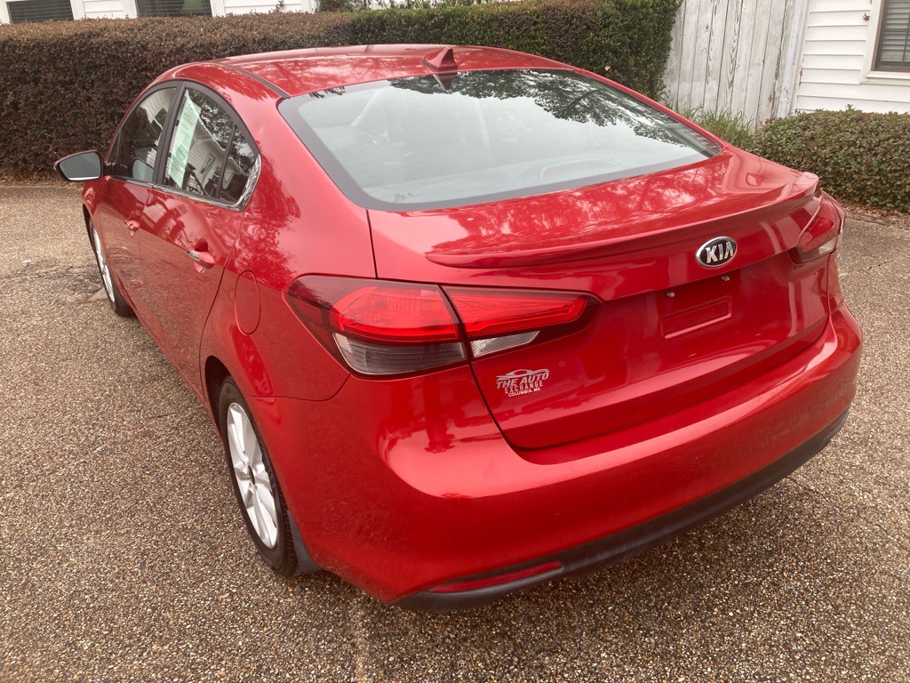 2017 Kia Forte Image 5