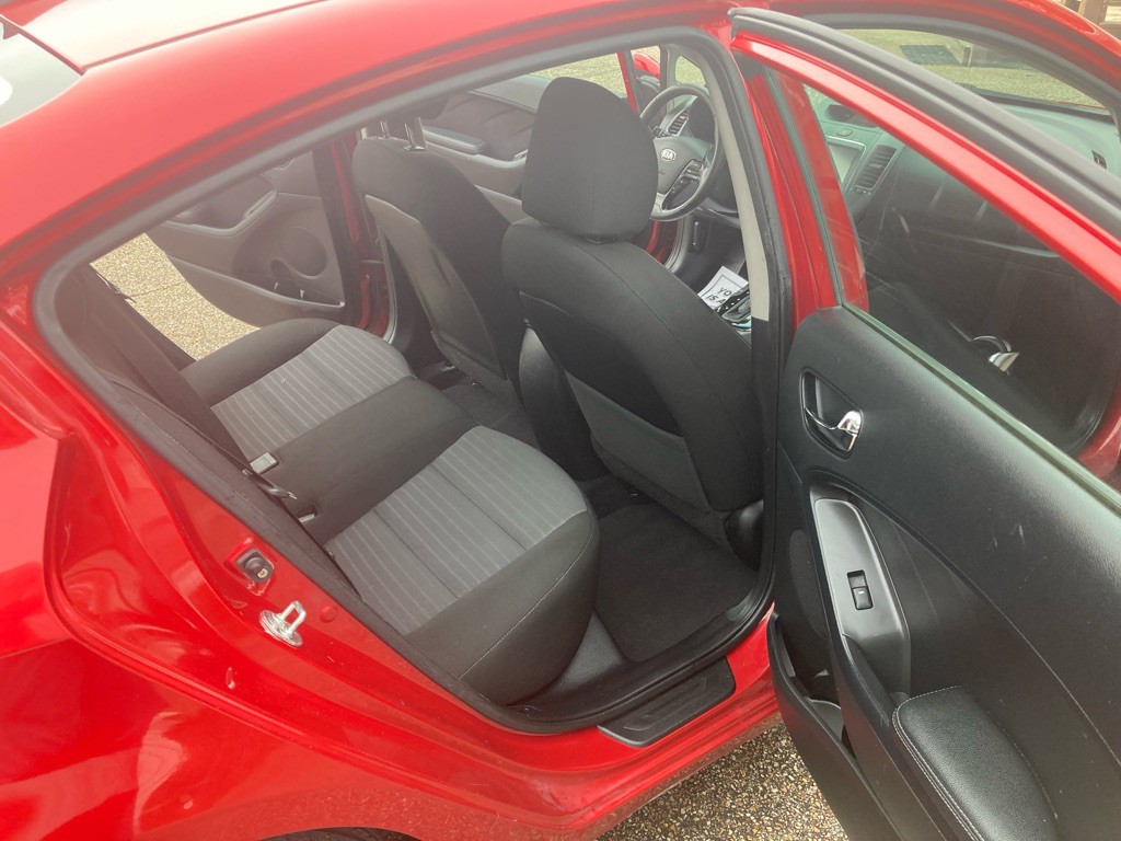 2017 Kia Forte Image 10